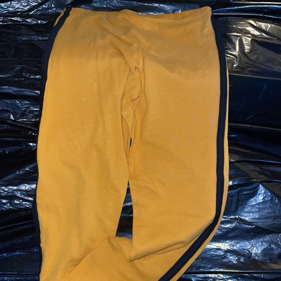 Girl 2 piece set - Picture 2 of 2